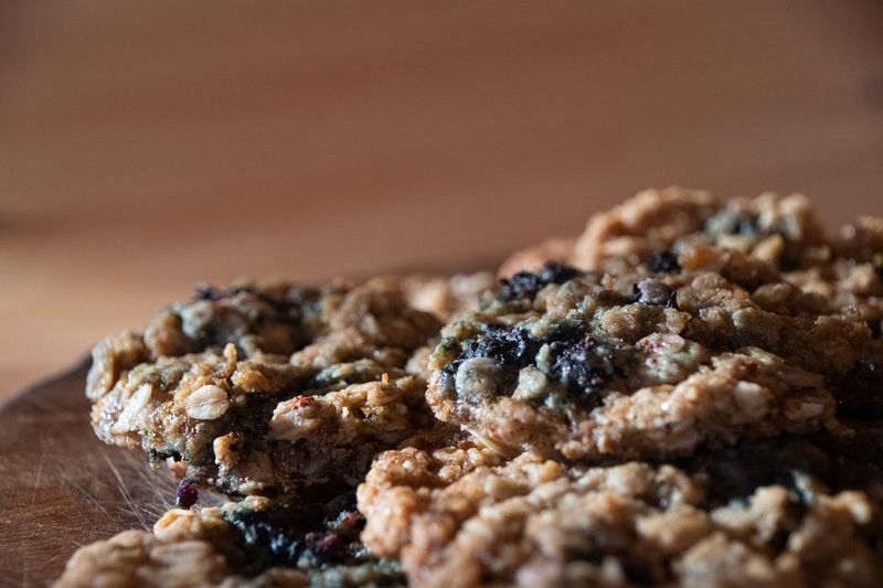 Maine – Wild Blueberry Cookies