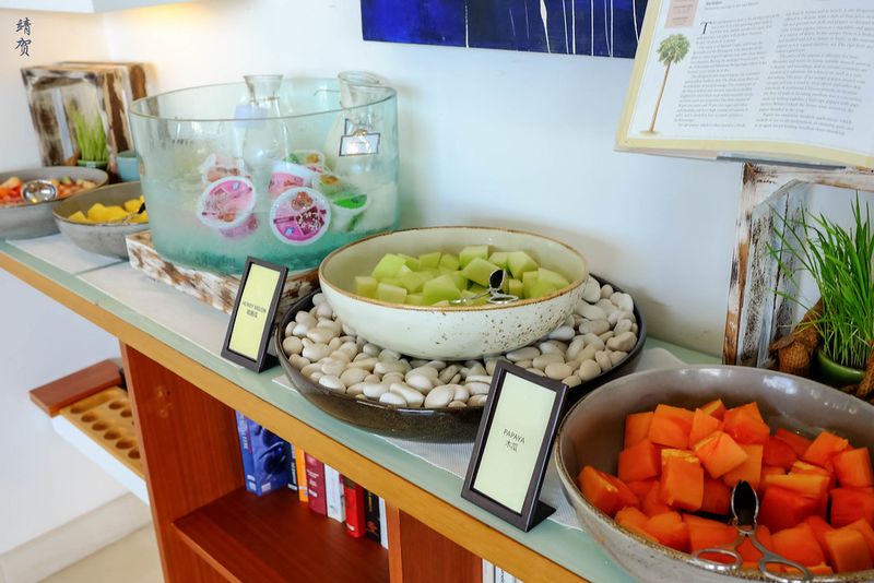 Fresh-Cut Fruit (Kept Cold)