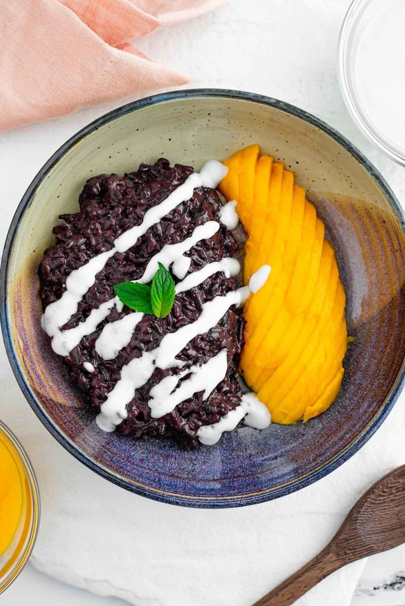 Mango And Sticky Black Rice