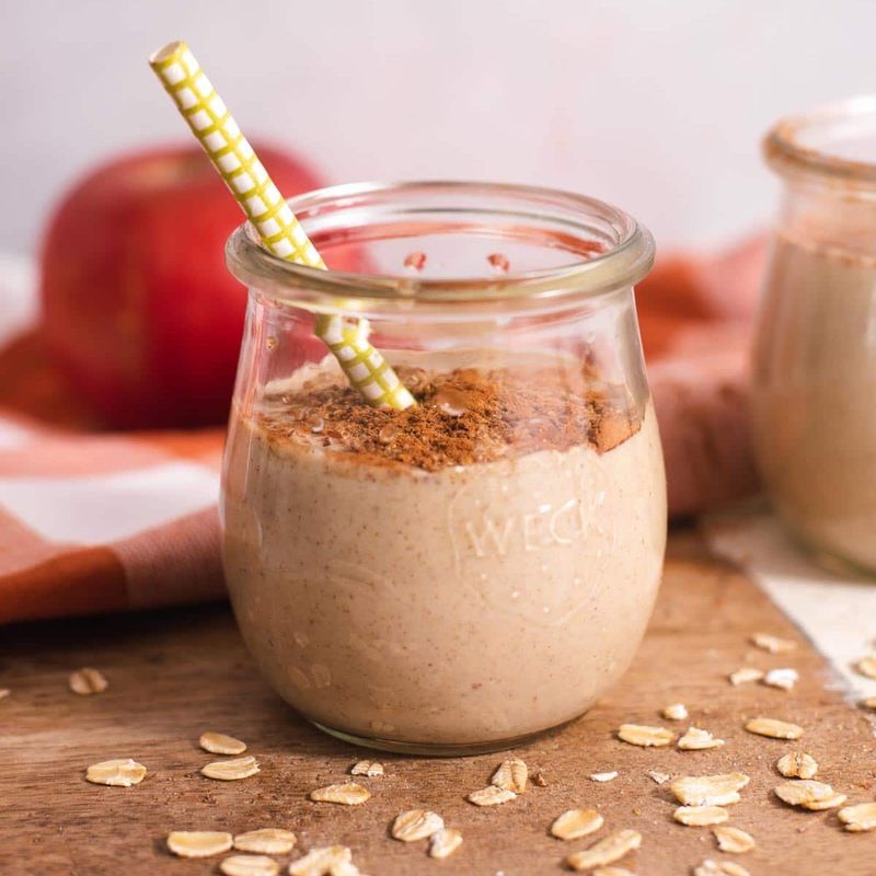 Apple Pie Oatmeal Smoothie