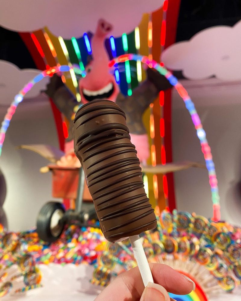Chocolate-Dipped Marshmallow Wand
