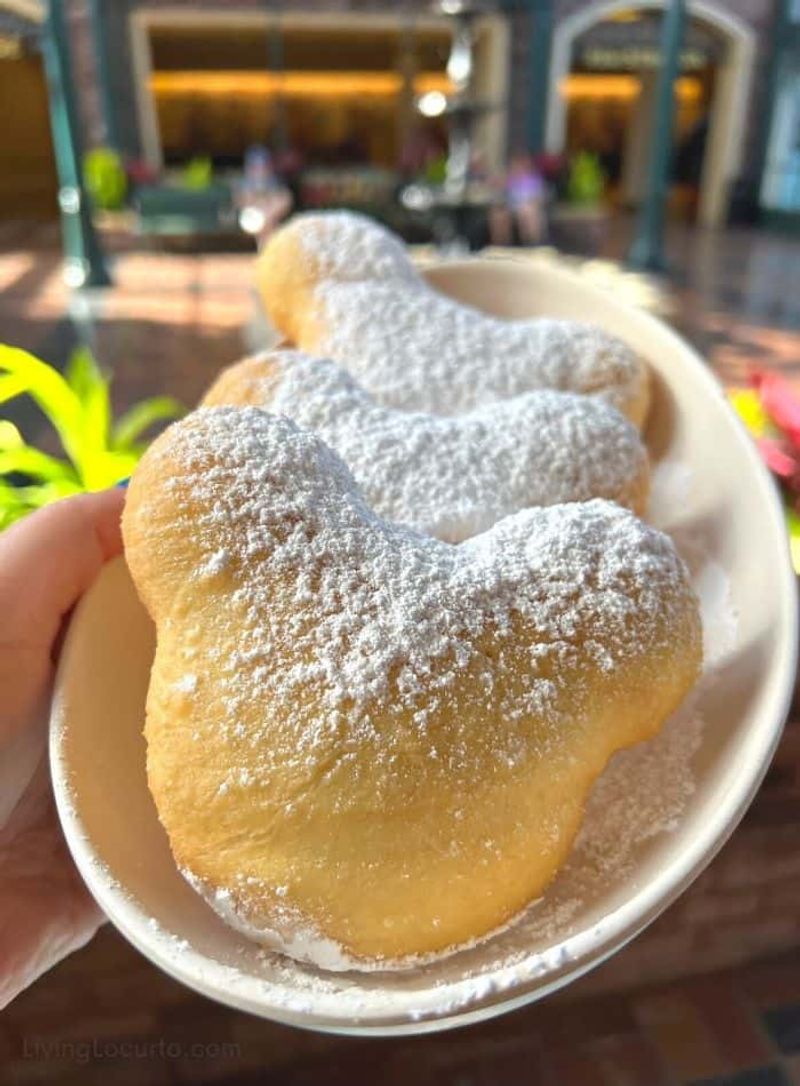 Mickey Beignet