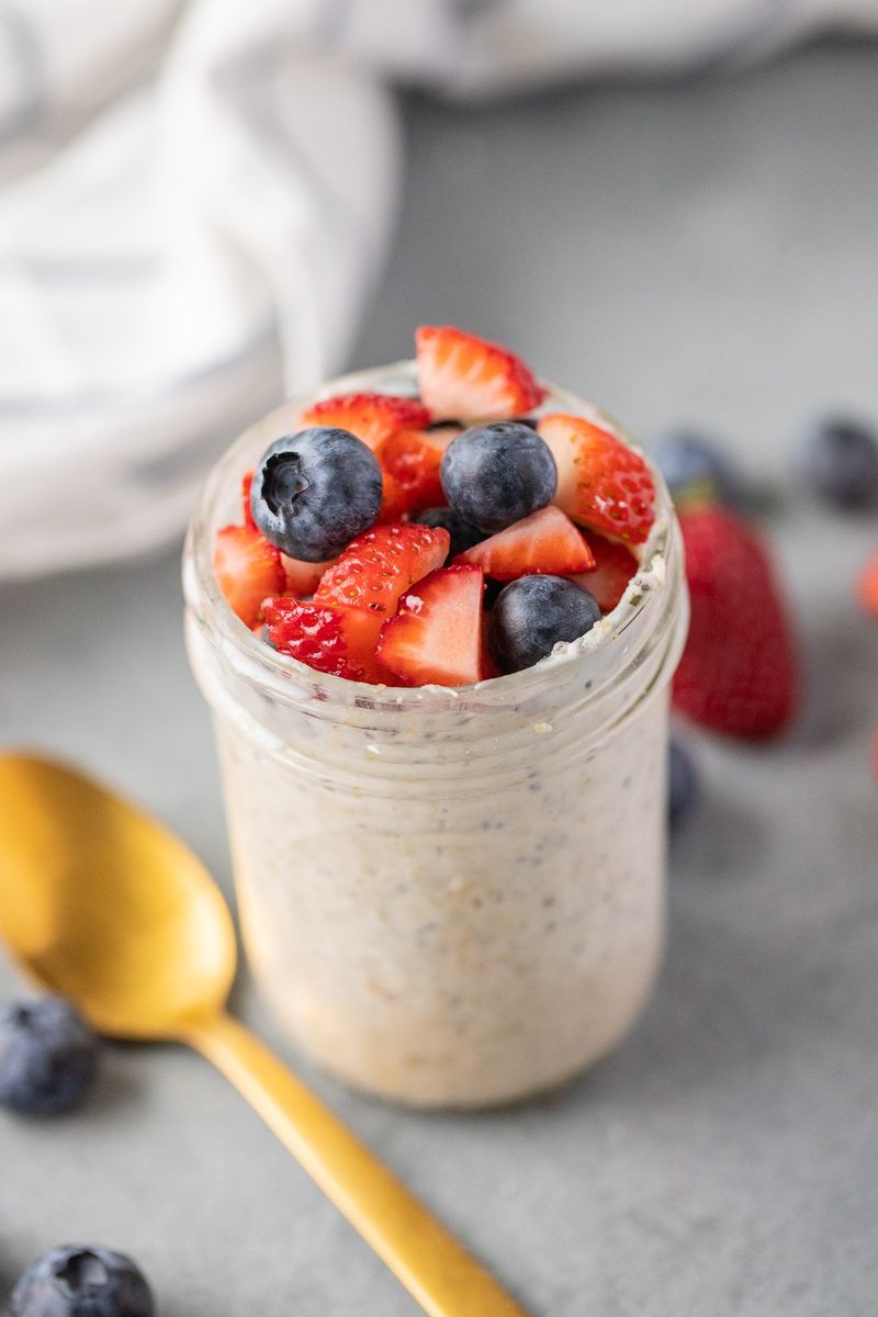 Berry Overnight Oats