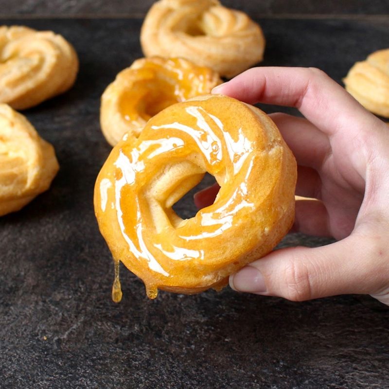 Spritzkuchen (German Crullers)