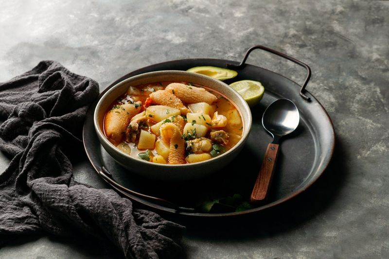 Pieds Et Paquets: Sheep's Feet Stew