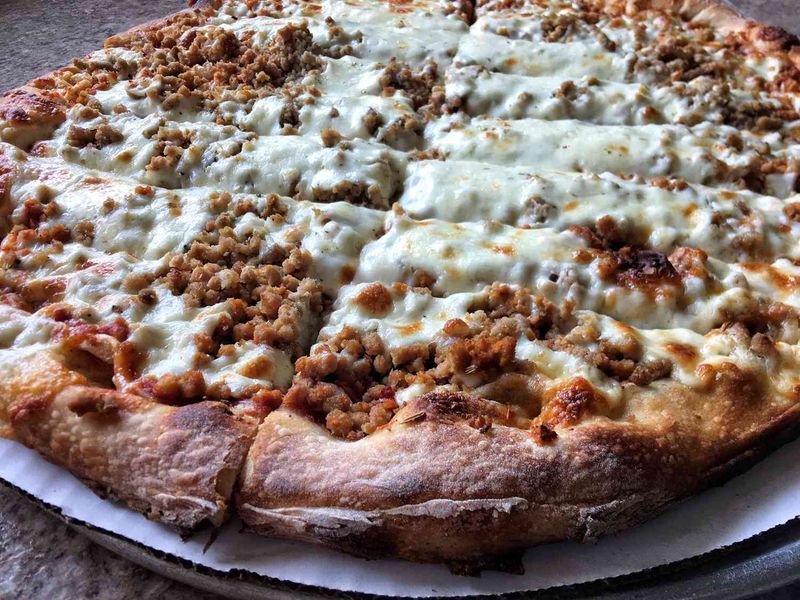 Quad Cities Region, Iowa/Illinois: Scissor-Cut Malt Crust Marvel