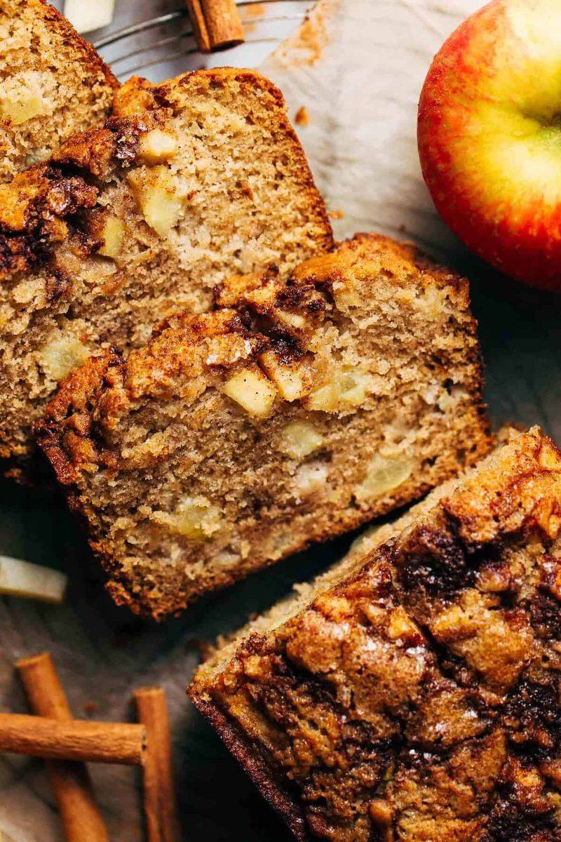 Apple Cinnamon Breakfast Bread