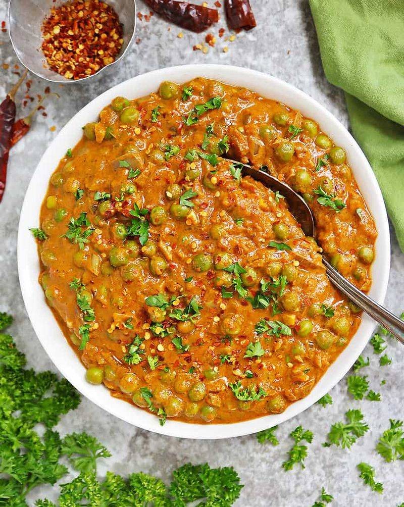 Pea And Coconut Curry