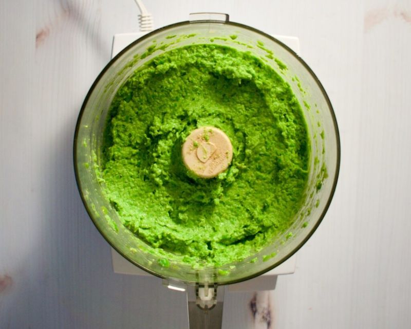 Cheesy Pea Dip