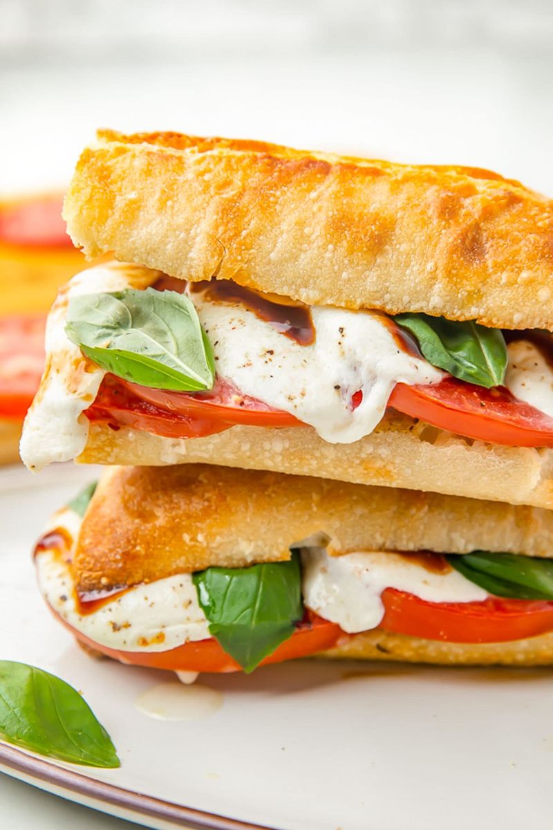 Caprese Baguette