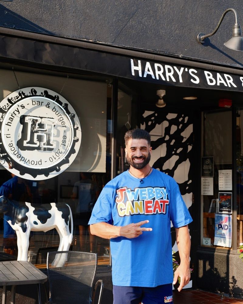 Rhode Island - Harry's Bar & Burger