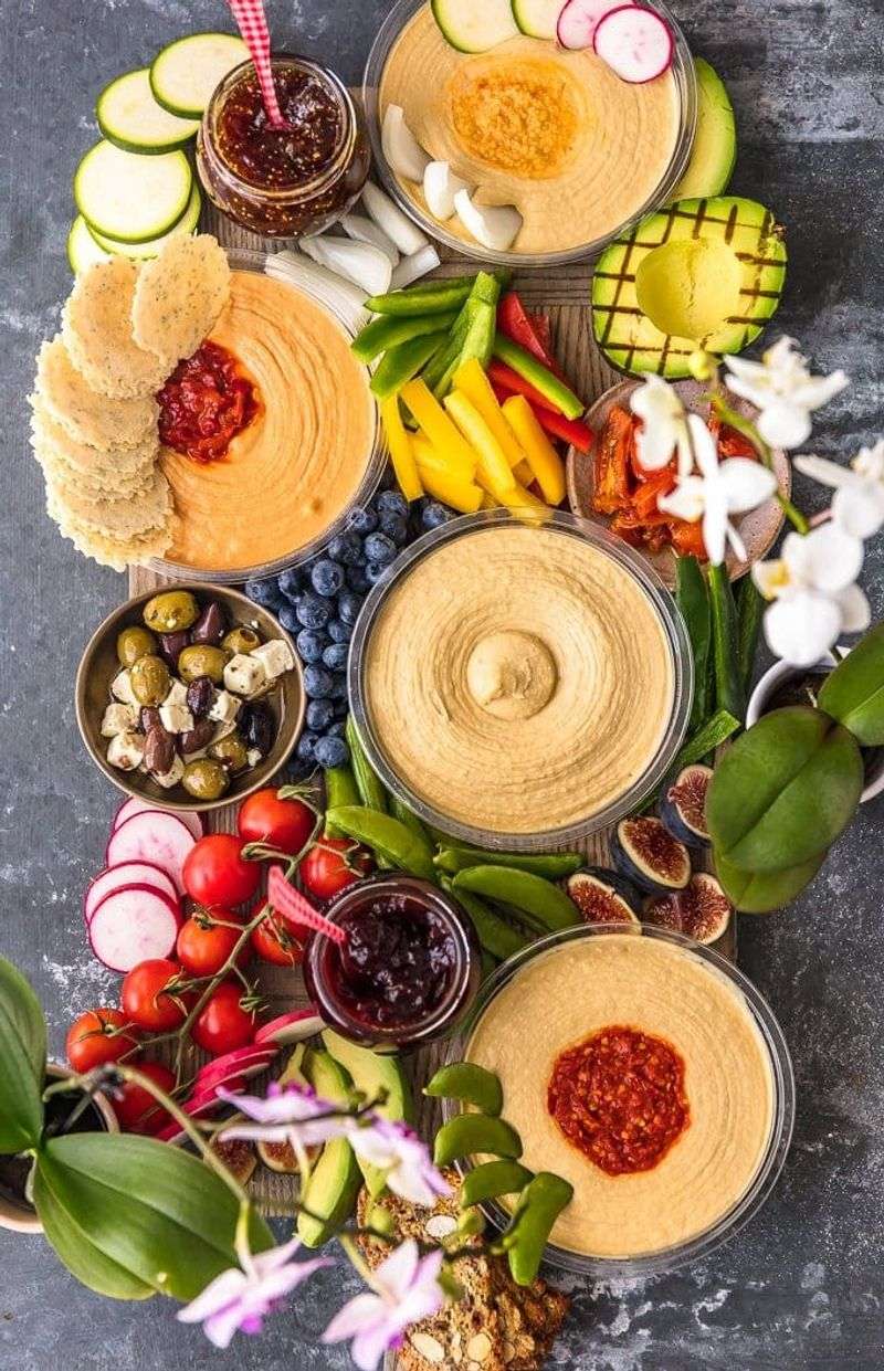 Hummus & Veggie Snack Plate