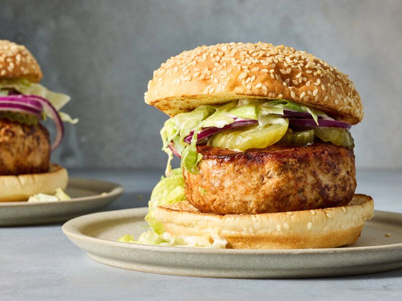 Spicy Turkey Burgers With Avocado
