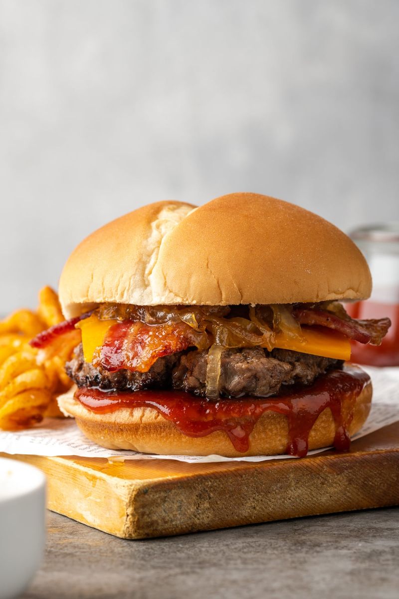 Maple Bacon Cheddar Burger