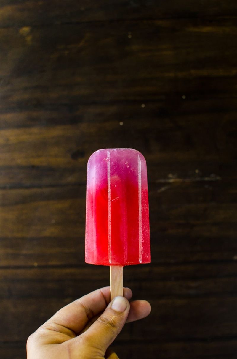 Strawberry-Lemonade Ombre Popsicles