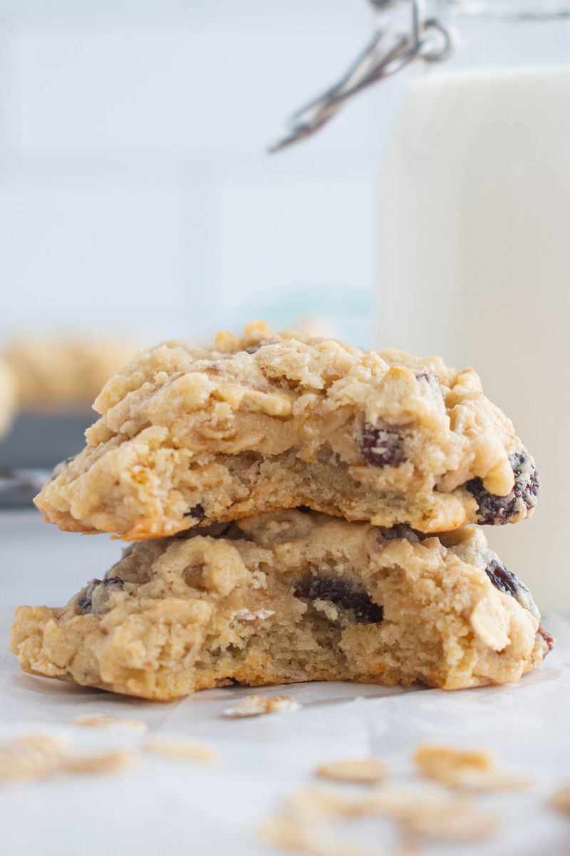 Oatmeal Raisin Sour Cream Cookies