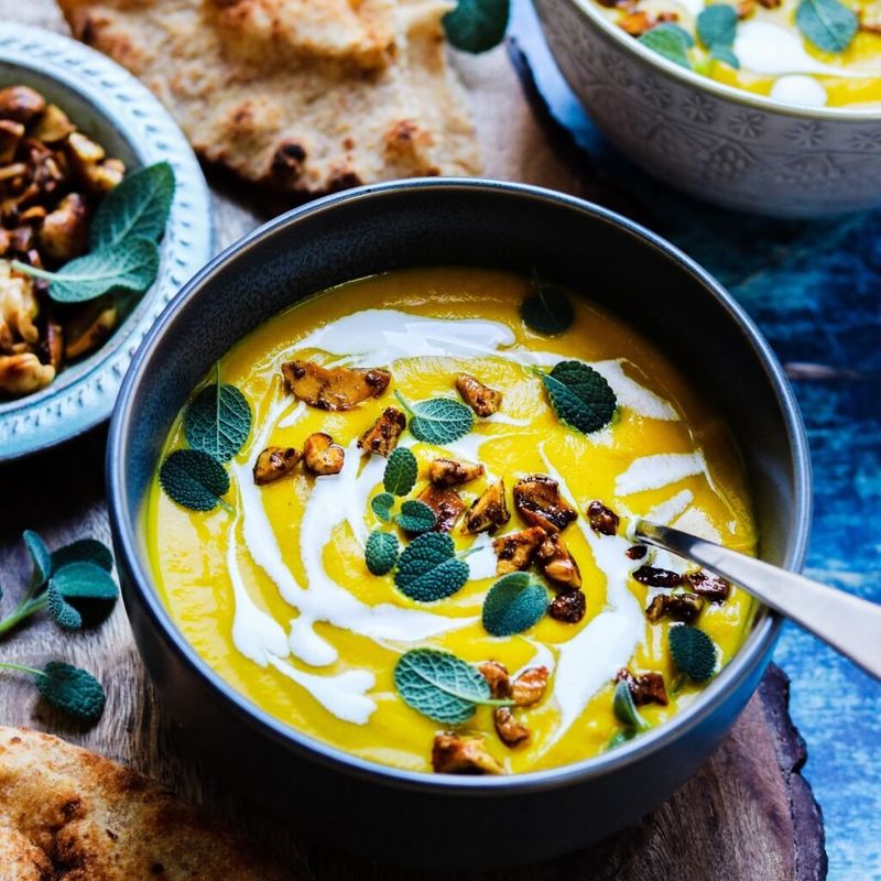 Golden Turmeric Cauliflower Soup