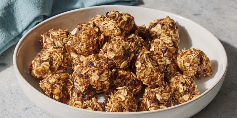 Homemade Trail Mix Energy Bites