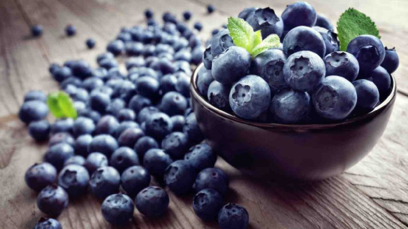 Blueberries Brighten Your Outlook