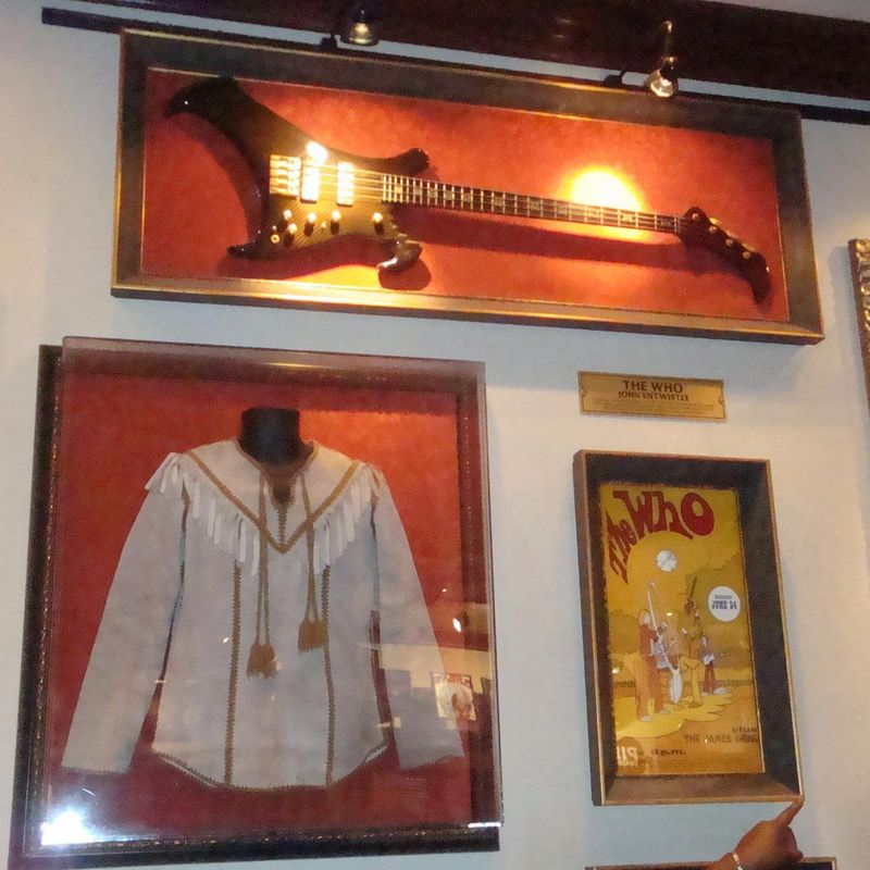 Hard Rock Cafe: Paying For Memorabilia, Not Meals