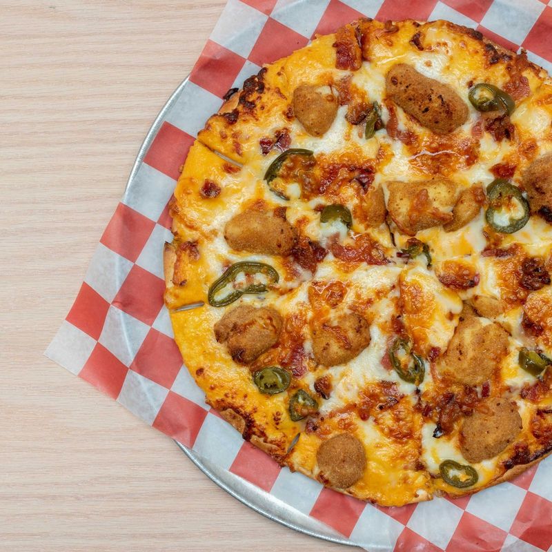 Eau Claire, Wisconsin: Cheese Curd Pizza