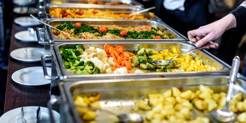 Hot Foods In Cold Trays