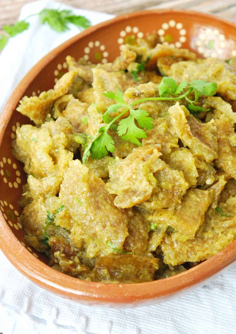Chicharrón En Salsa Verde
