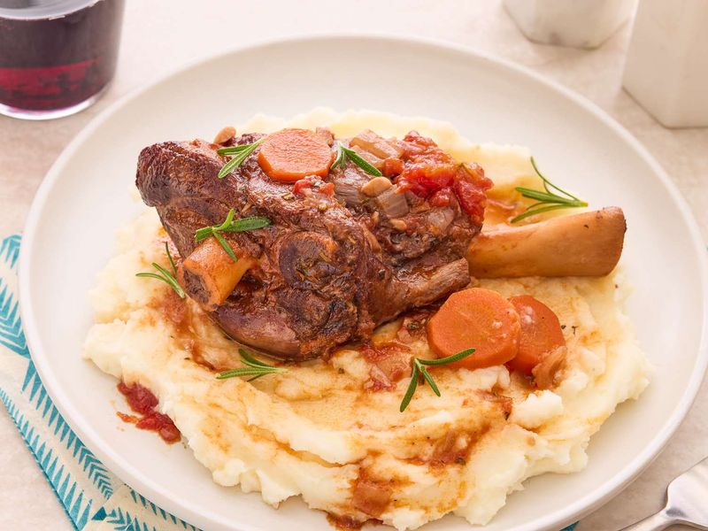 Braised Lamb Shanks With Garlic And Rosemary