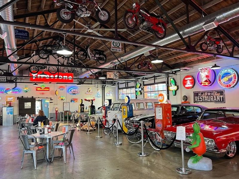Chloe's Diner (Massillon)