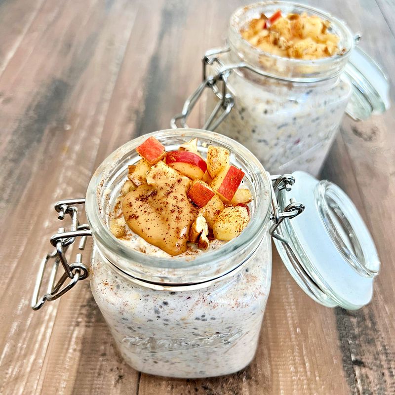Overnight Cinnamon Apple Oats