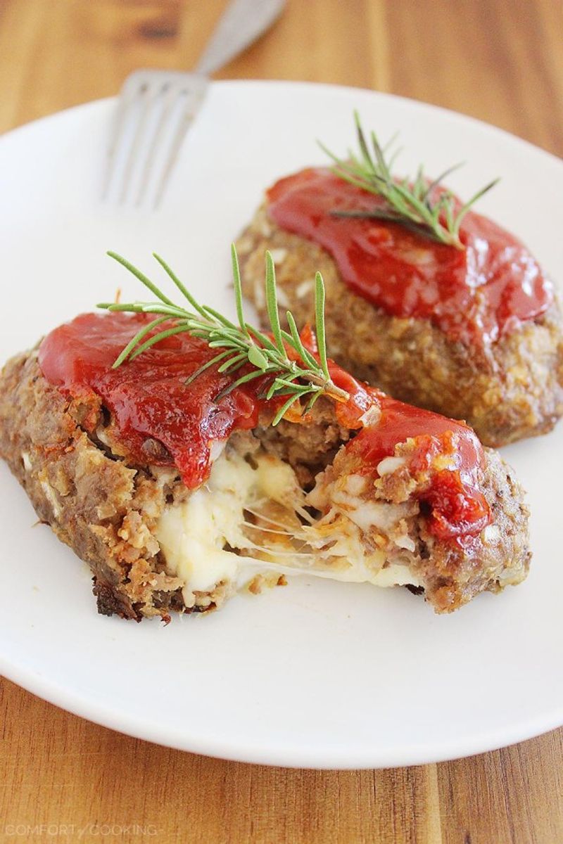 Cheddar-Stuffed Mini Loaves