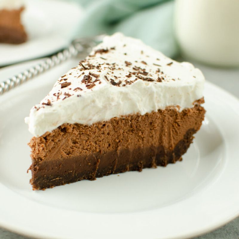 Chocolate Cream Pie With Artificial Whipped Topping