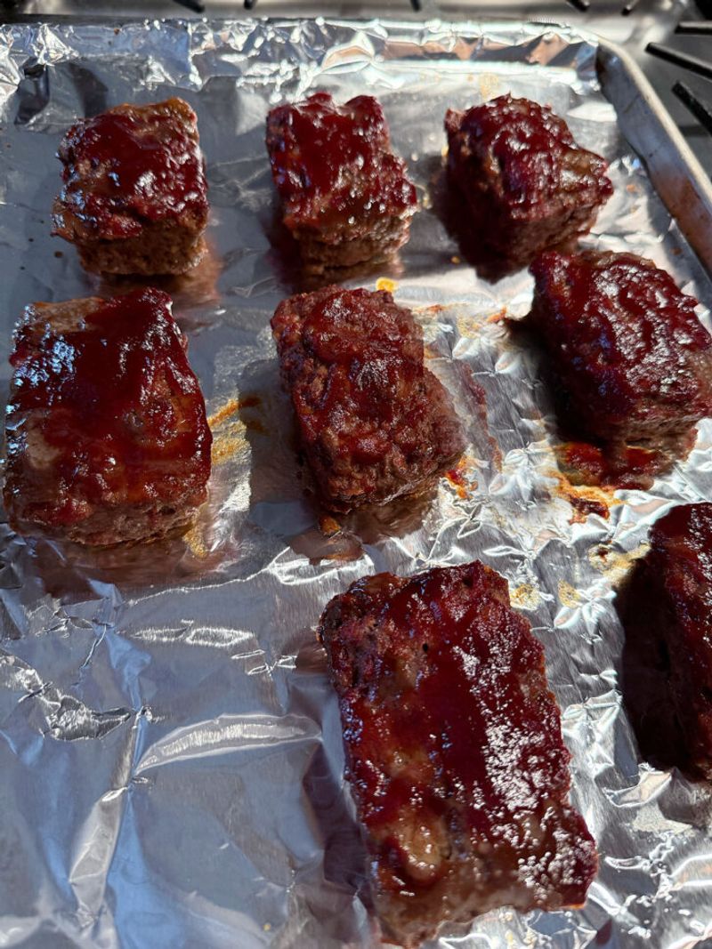 BBQ Meatloaf Foil Minis