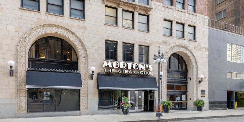 Morton's The Steakhouse: Original Chicago Legend