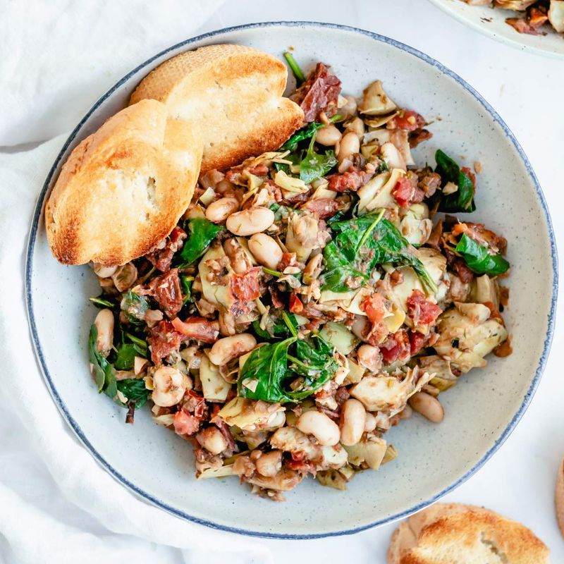 Tuscan White Bean & Tuna Plate