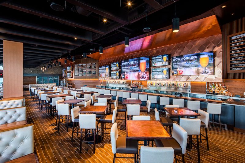 City Works Eatery & Pour House: Craft Beer Heaven