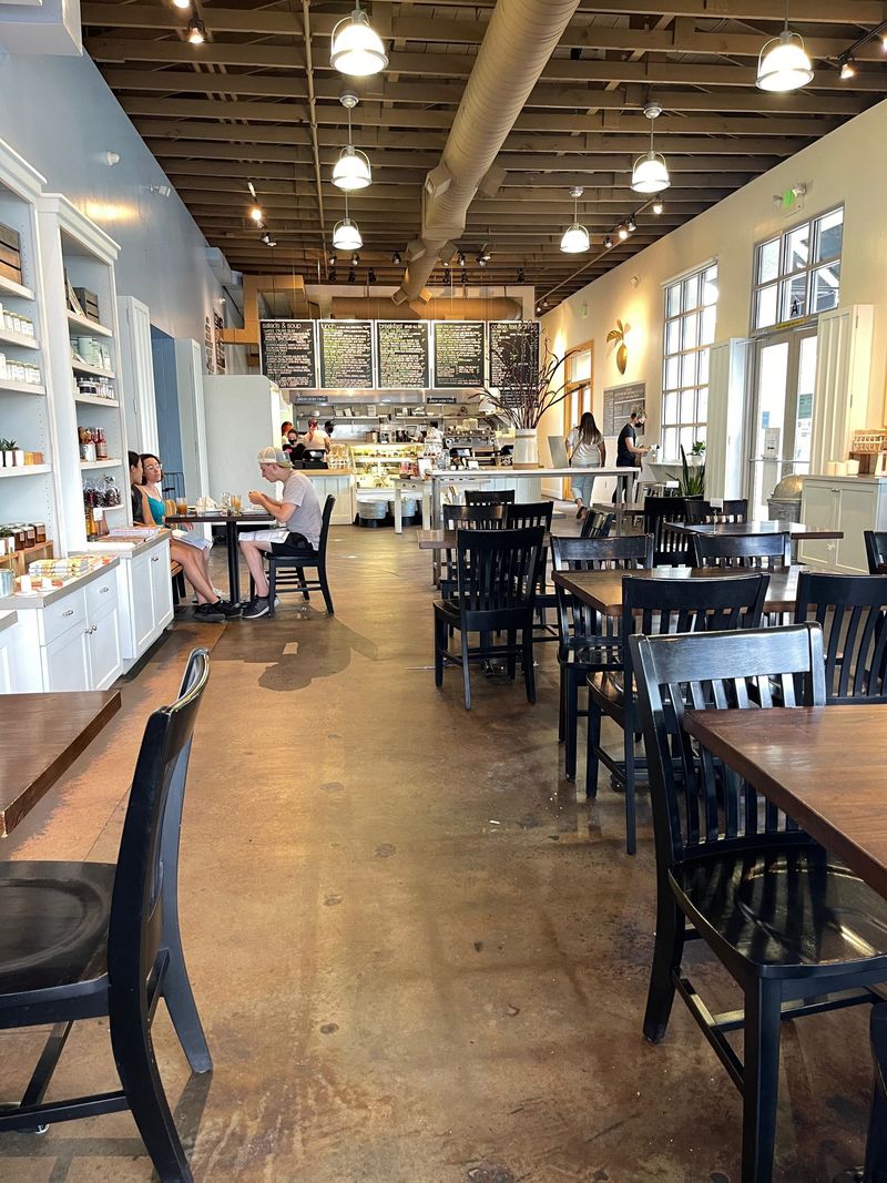 The Grove Café & Market
