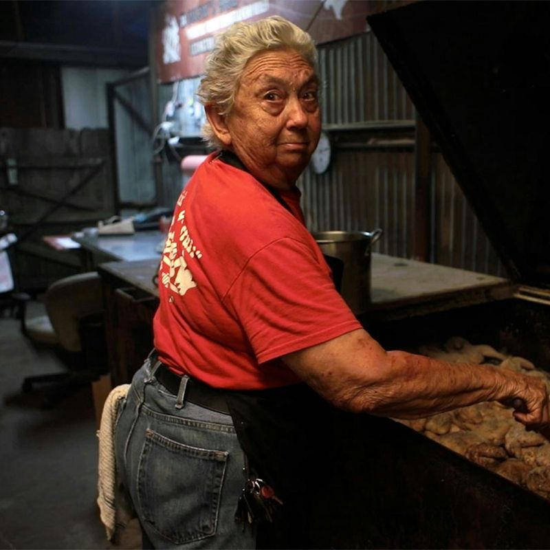 Snow's BBQ: The Saturday Morning Pilgrimage