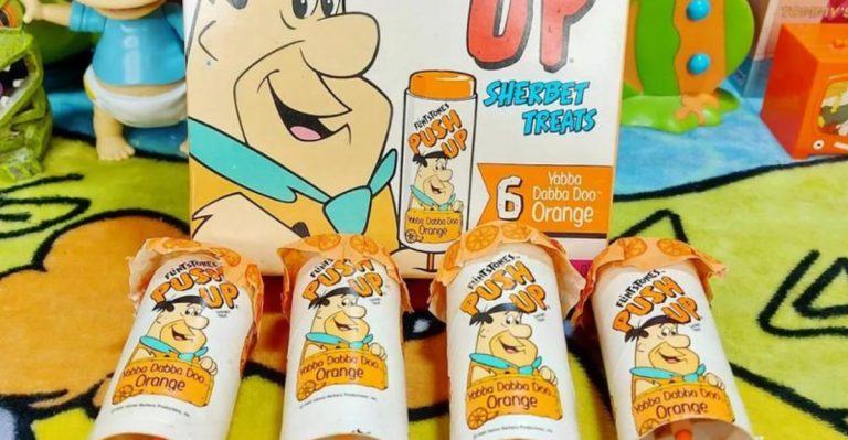 These Frozen Treats Were The Epitome Of A ’90s Kid Summer