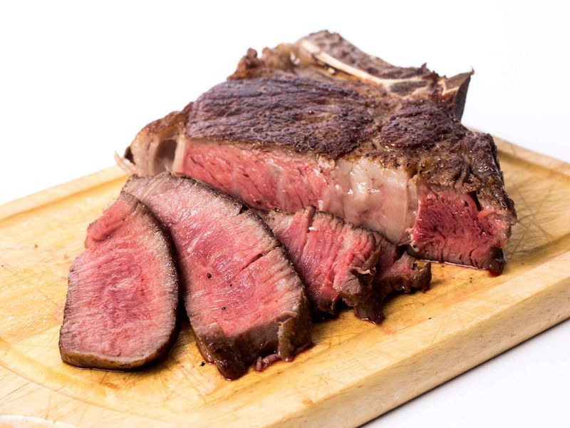 Rest Steak After Cooking To Reabsorb Juices