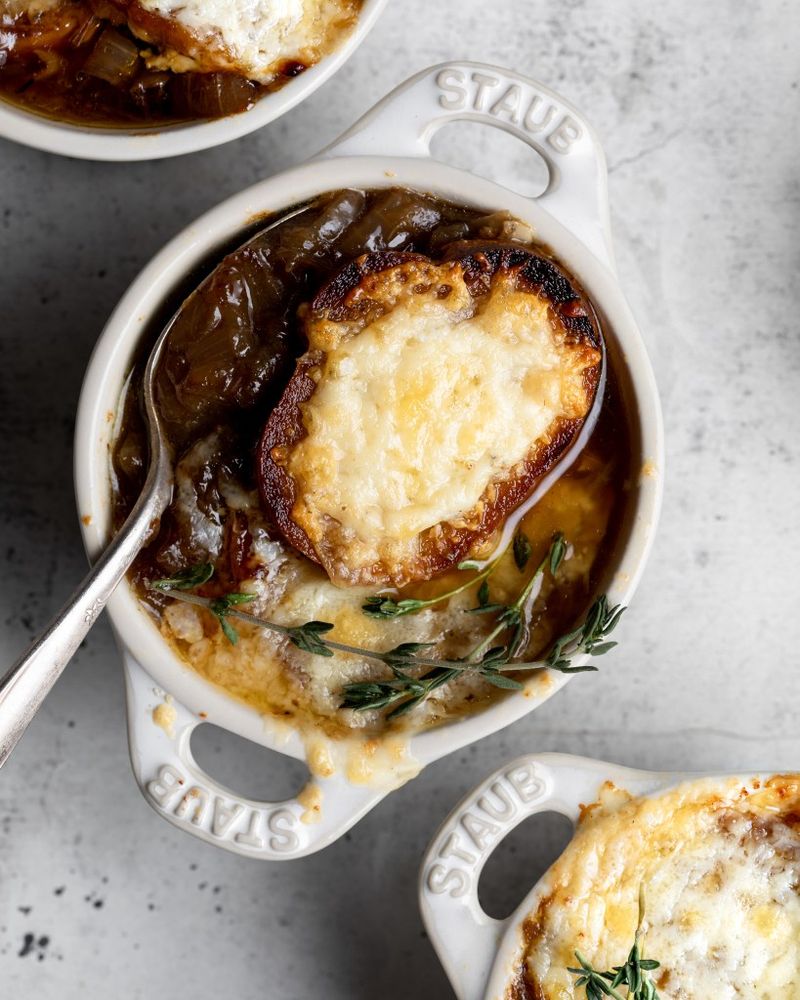 Vegetarian French Onion Soup