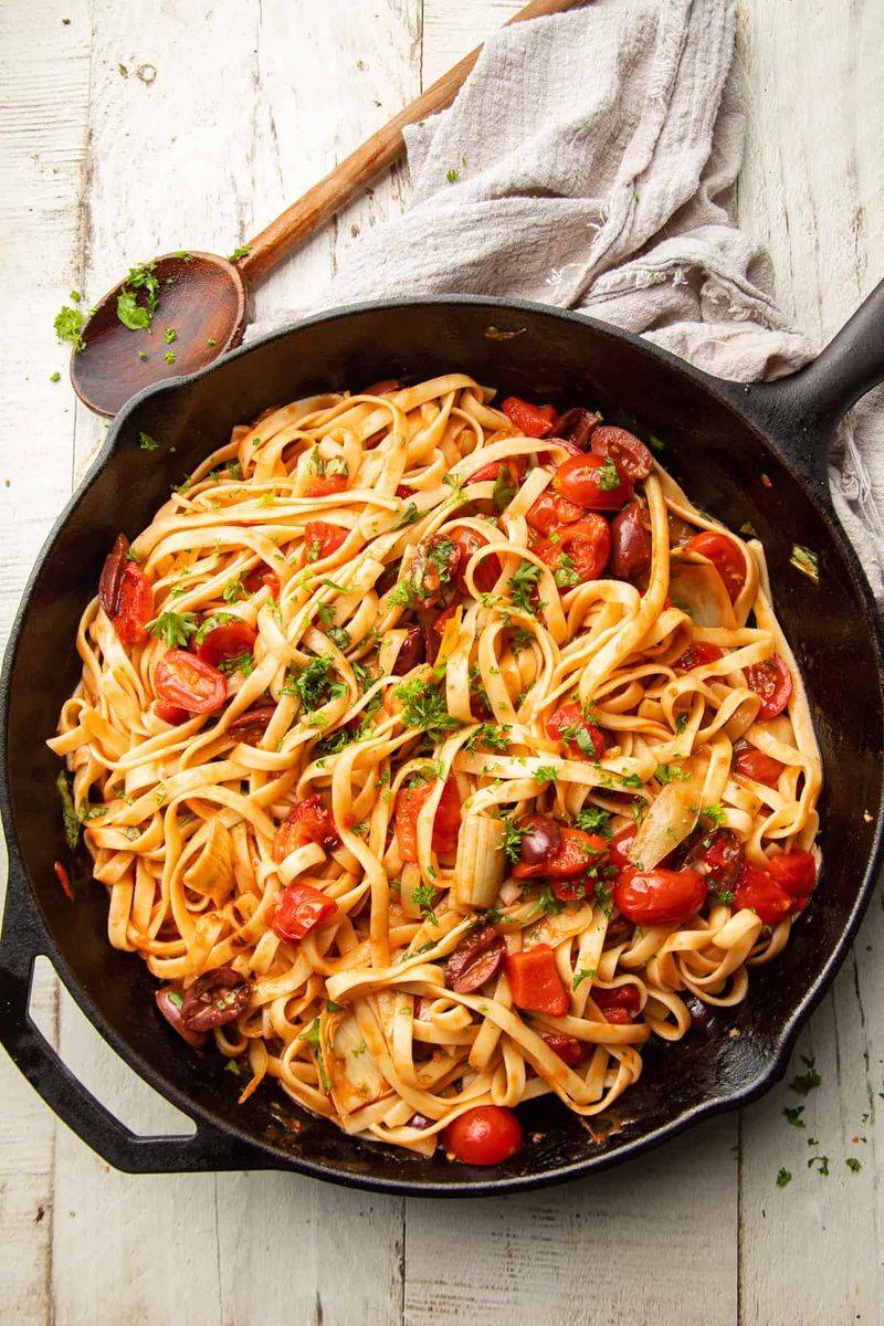 Simple Mediterranean Pasta