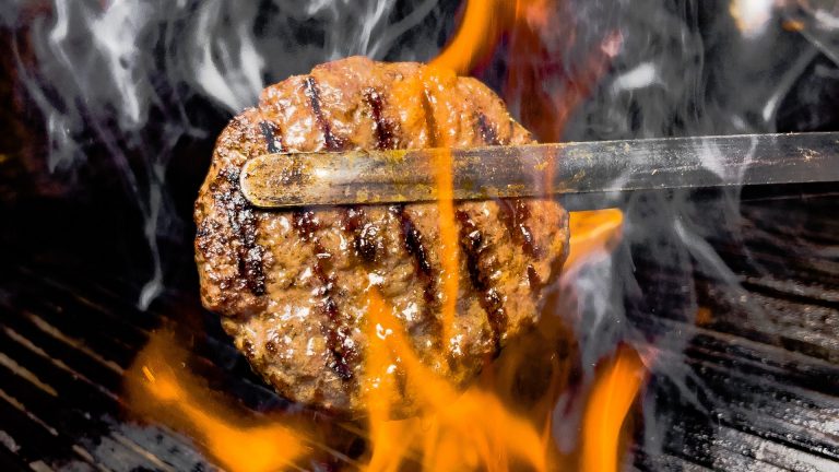 What Are The Ideal Grill Temperatures For Different Burger Types, Really