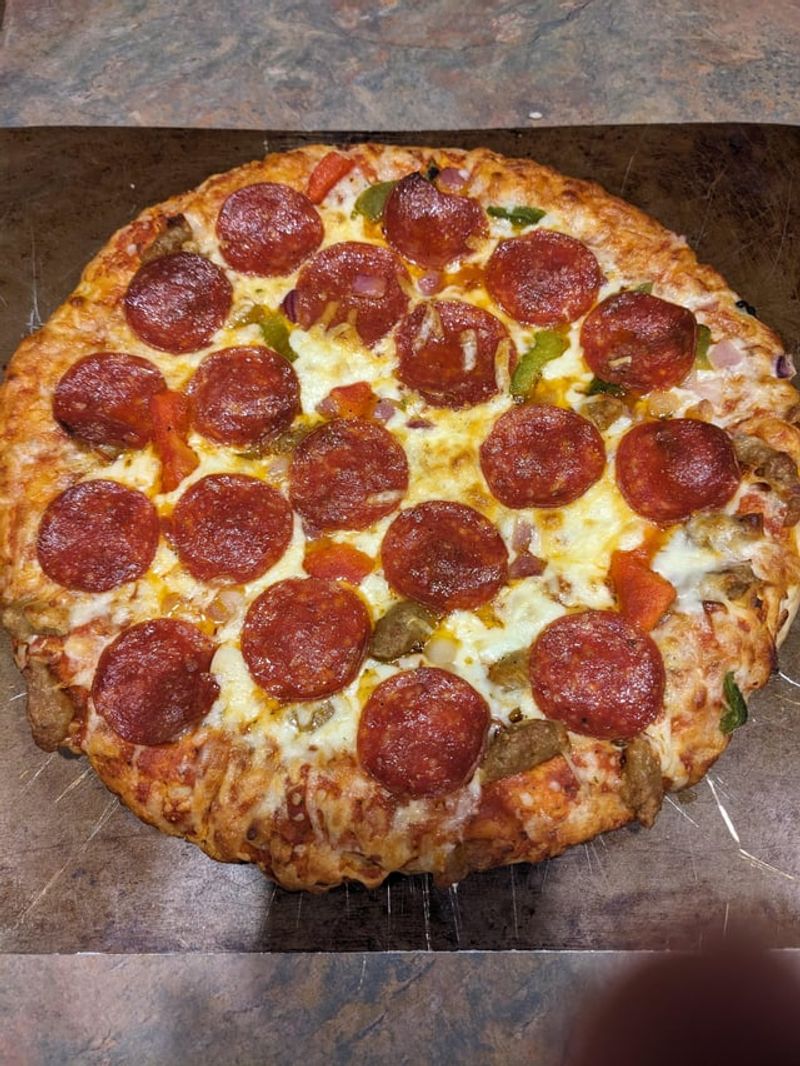 Great Value Rising Crust Supreme (Walmart)