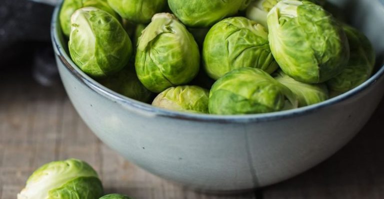 10 Foods With More Vitamin C Than You Realize, Plus 5 That Have Even Higher Levels