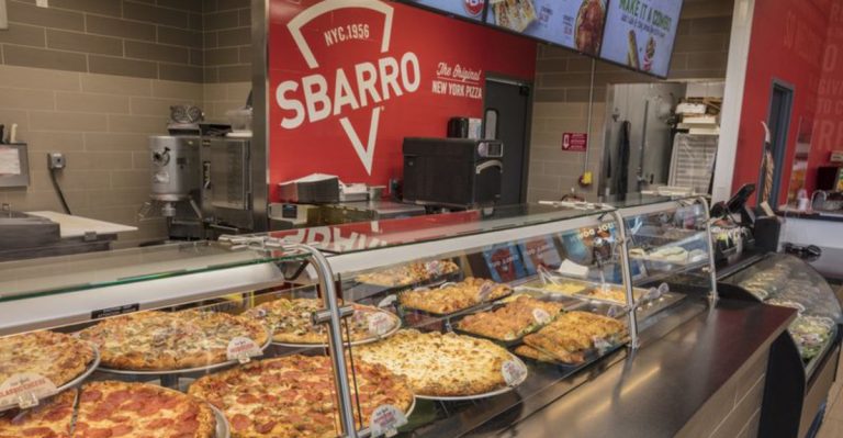 11 Restaurant Chains We Used To Think Were Worth The Hype, And 9 That Are Stealing The Spotlight