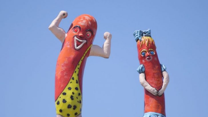 15 Best Hot Dog Stands In The U.S. And Why They’re Iconic