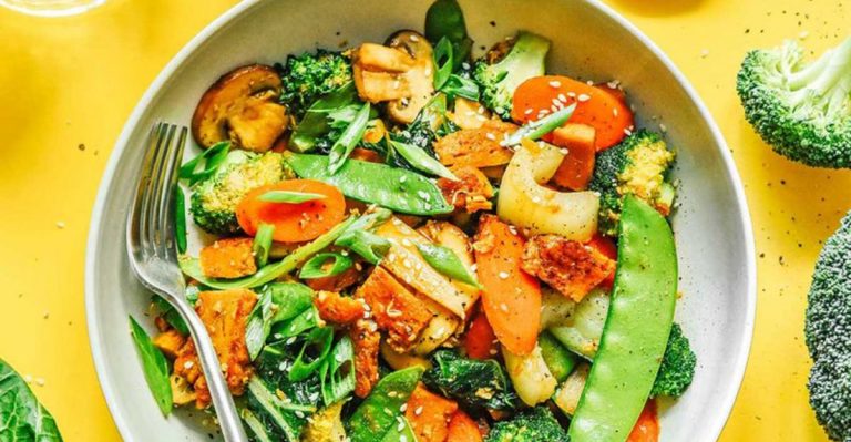 19 Healthiest Chinese Food Takeout Options You Can Order Tonight