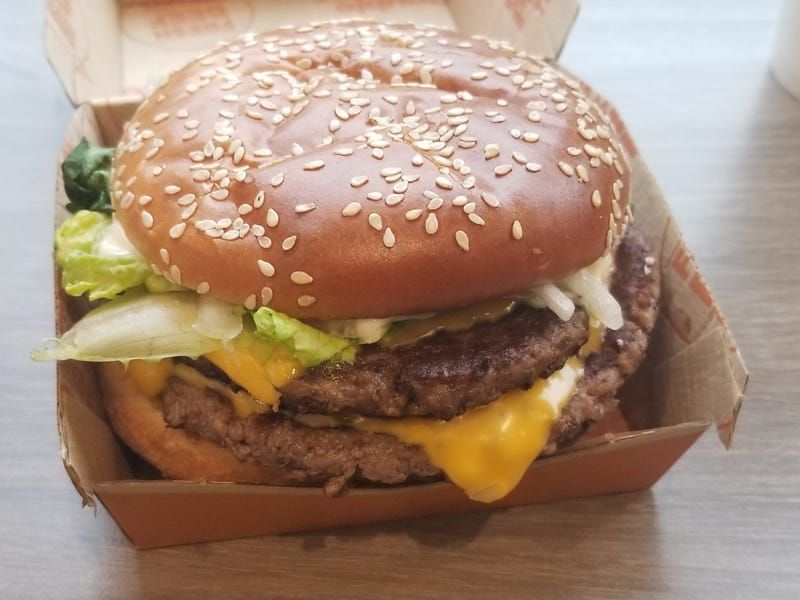 Double Quarter Pounder With Cheese Deluxe (McDonald's)