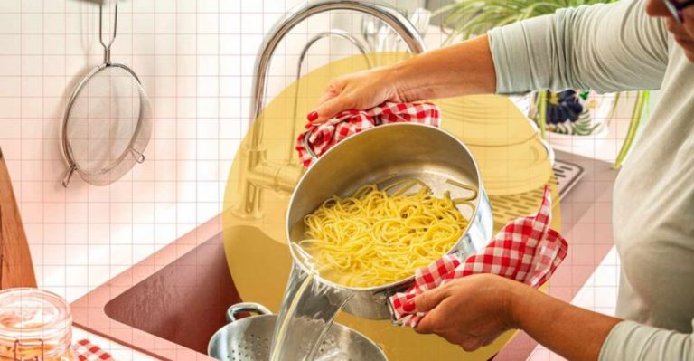 18 Things You Know Are Mistakes But Still Do In The Kitchen
